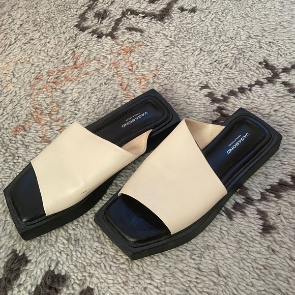 New Vagabond Evy slides - Picture 3 of 4